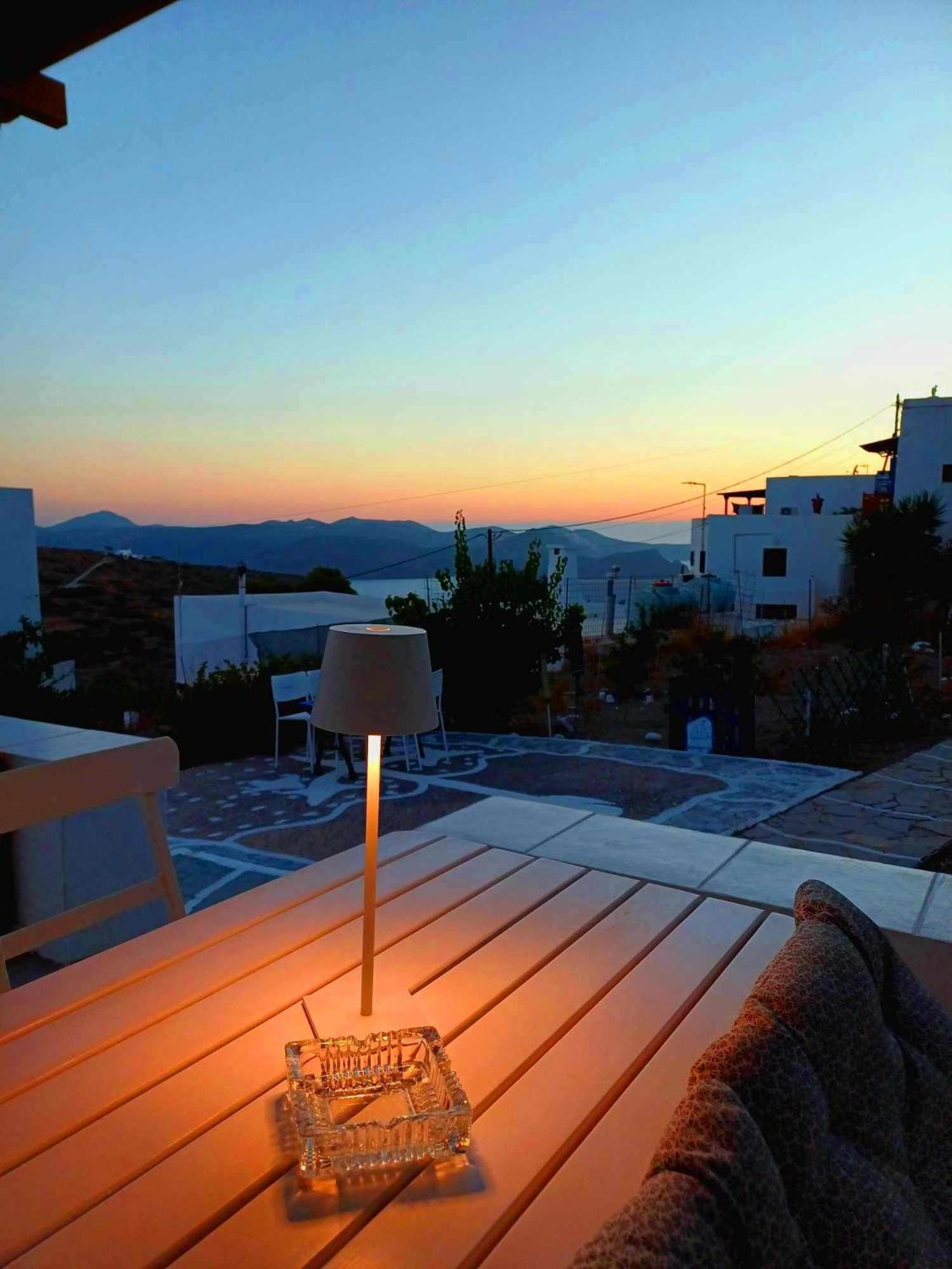 Georgia Rooms Milos Plaka  Exterior photo